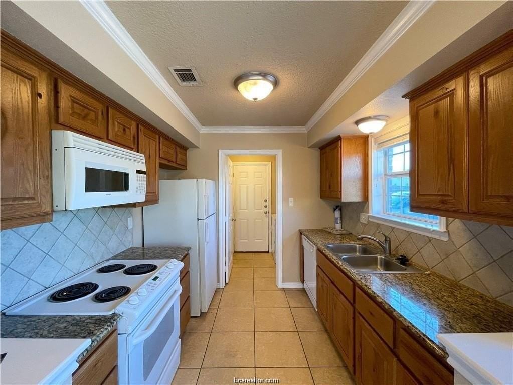 2336 Autumn Chase Loop - Photo 5 of 14