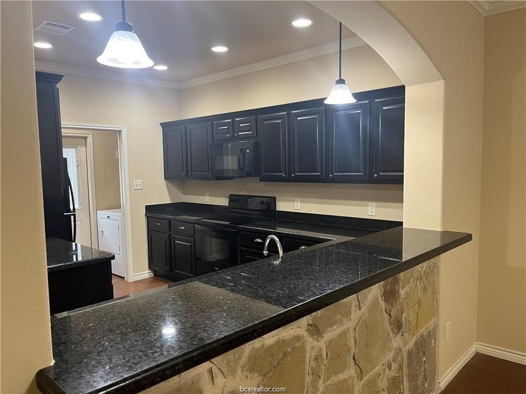 3326 Wakewell Ct - Photo 4 of 19