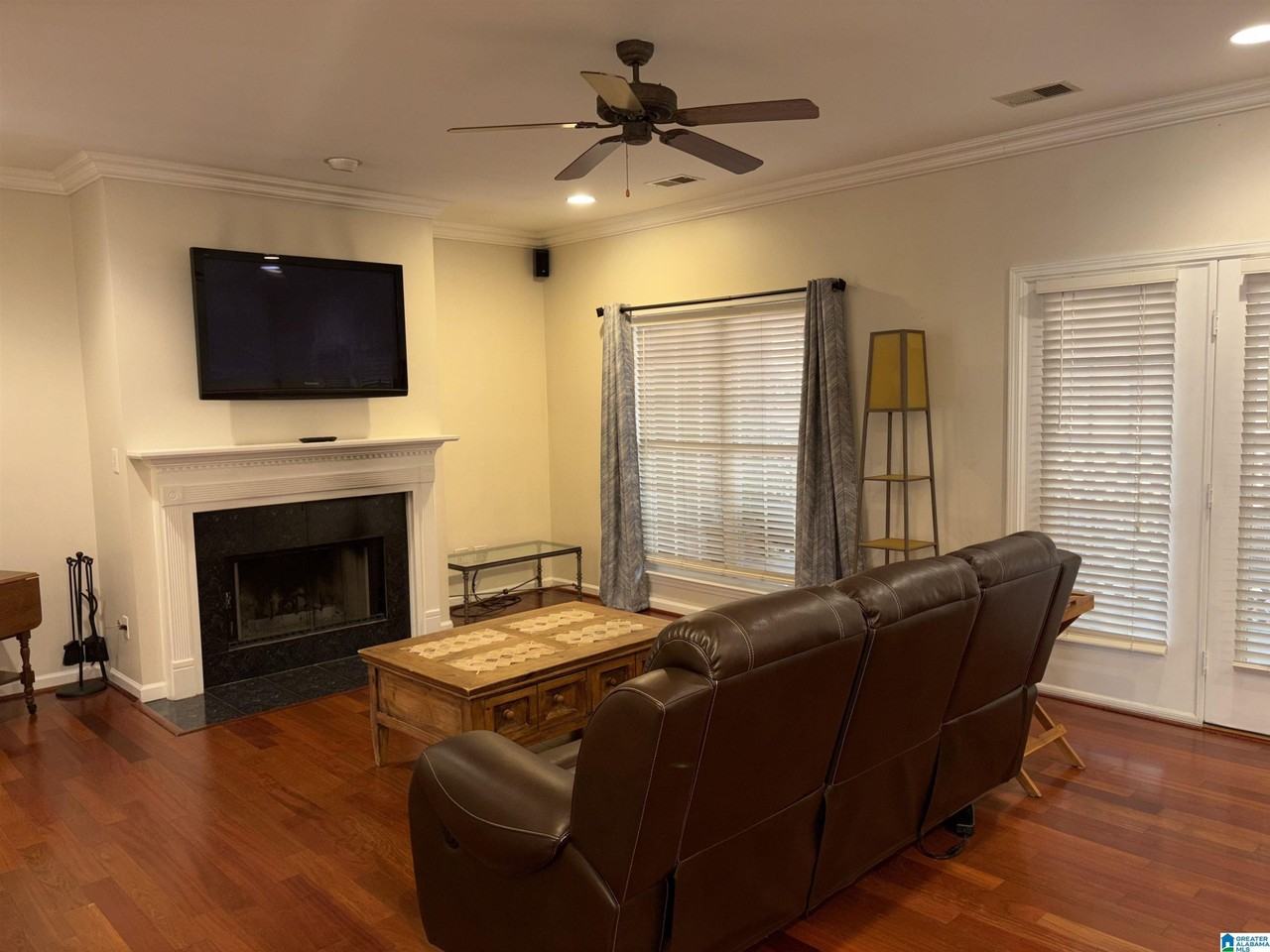 805 Narrows Point Dr - Photo 2 of 29