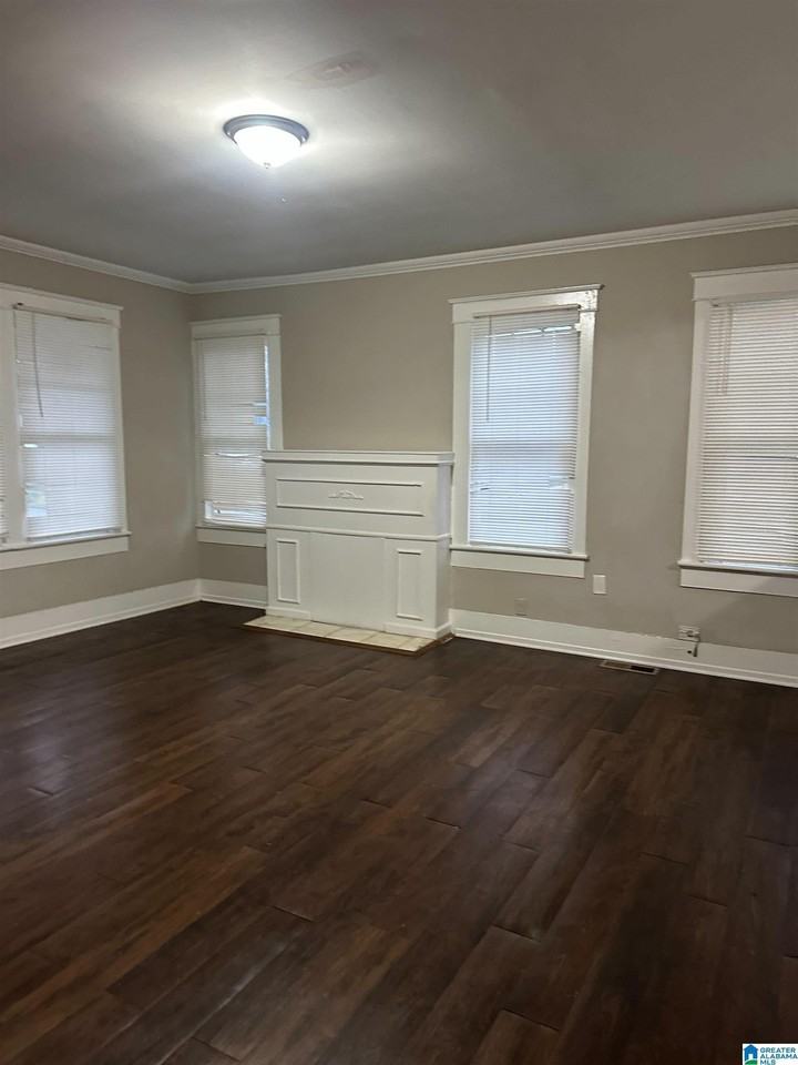 1731 Exeter Ave - Photo 7 of 14