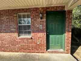 featured image of 504 N Cross St