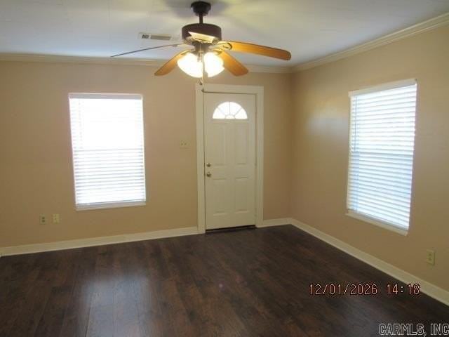 1615 Scott St - Photo 4 of 10