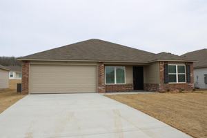 featured image of 33 Curly Leaf Ln