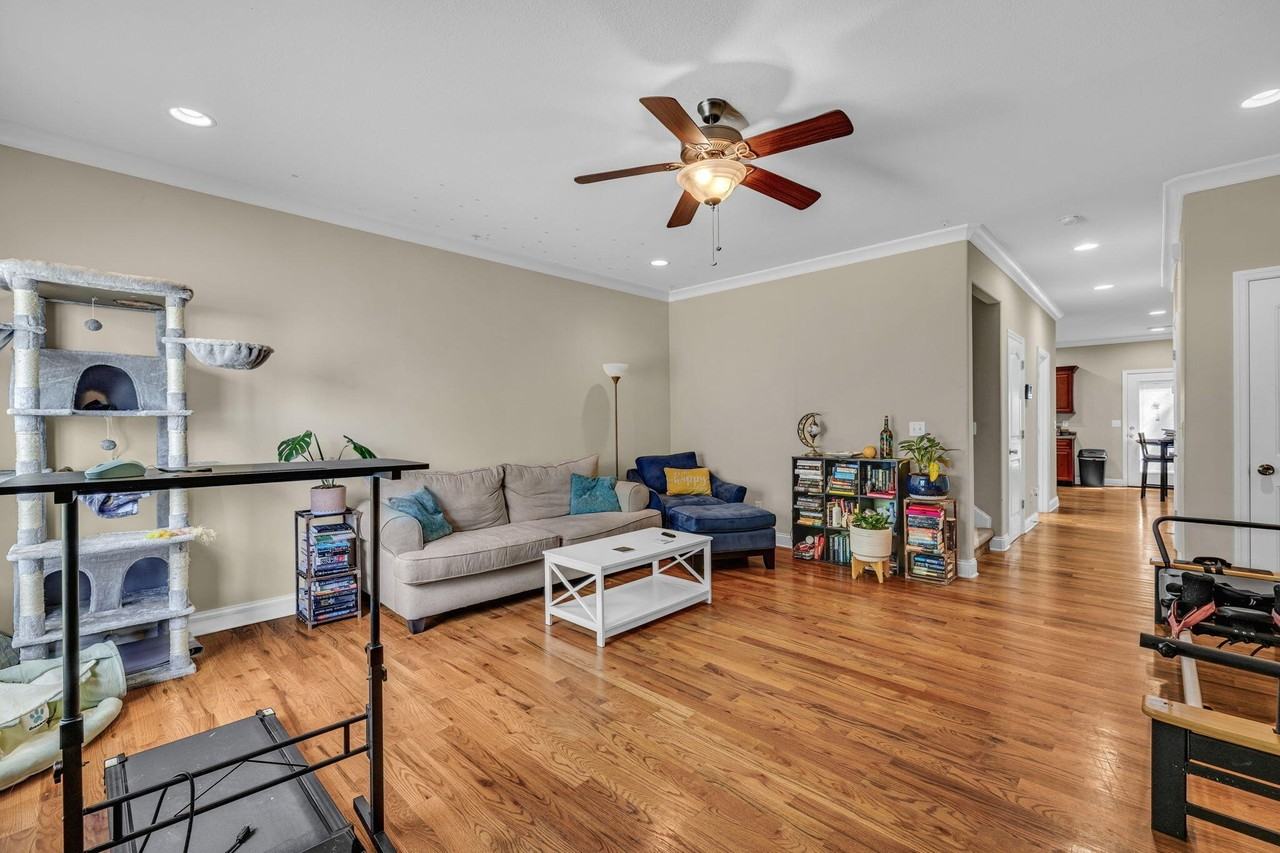 6960 Park Dr - Photo 5 of 24