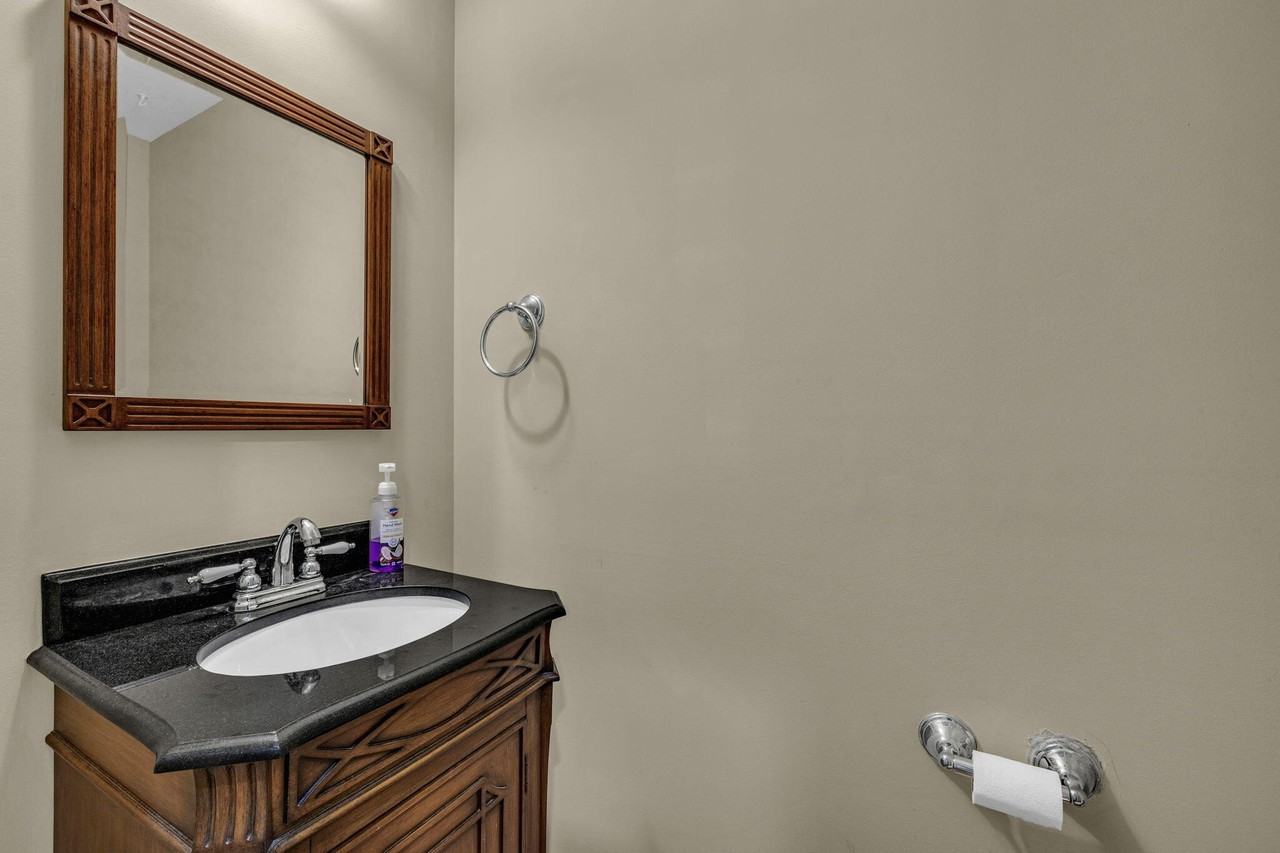 6960 Park Dr - Photo 7 of 24