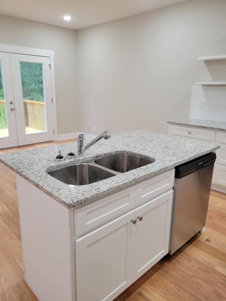 8448 Old Cleveland Pike - Photo 6 of 25