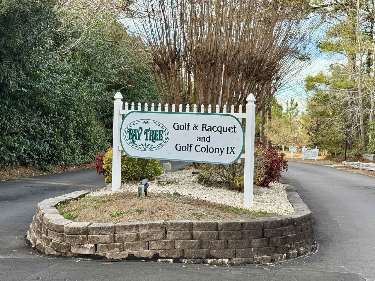 1025 Plantation Dr - Photo 4 of 25