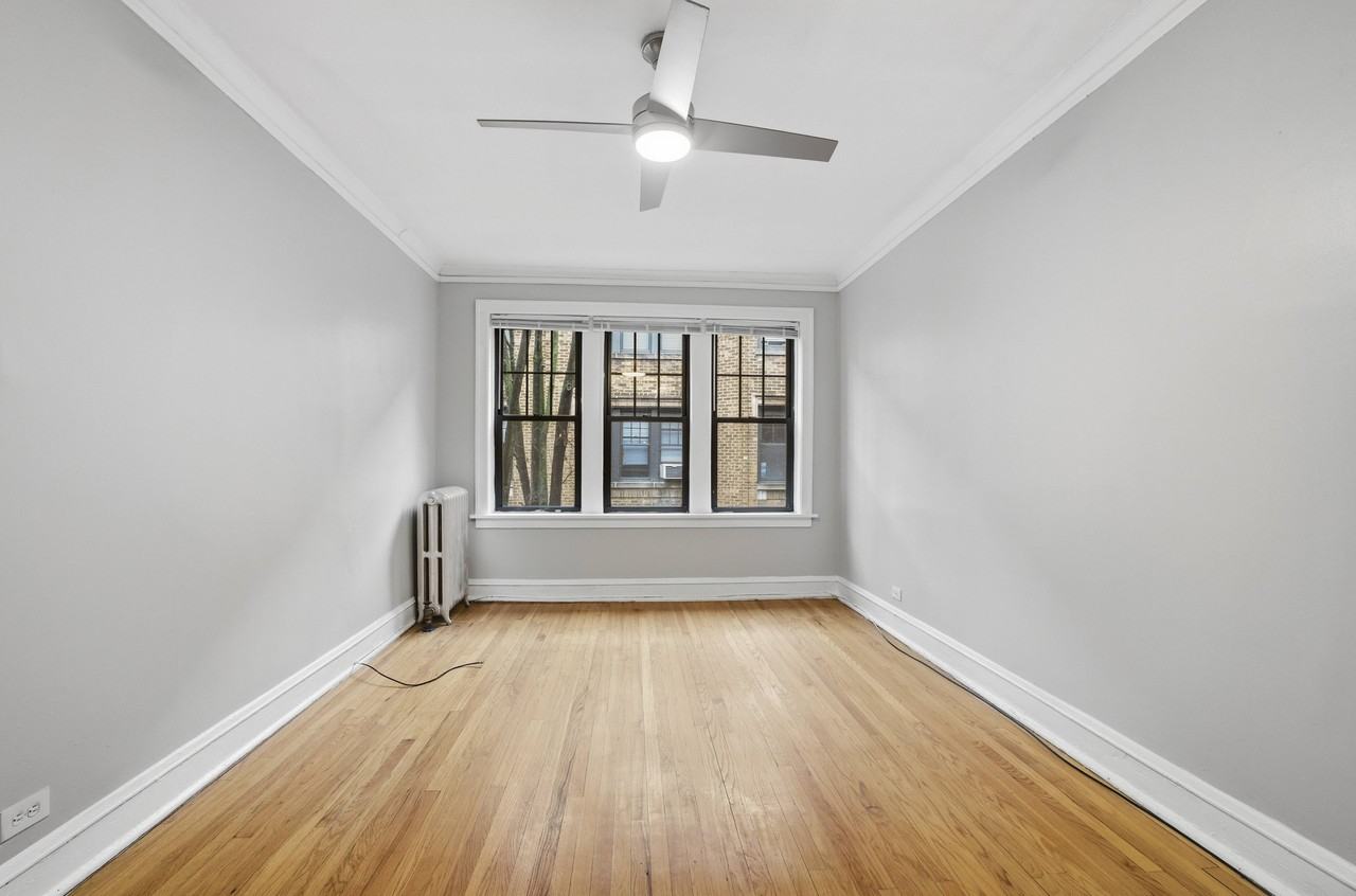 2336 W Addison St #I2 - Photo 6 of 17