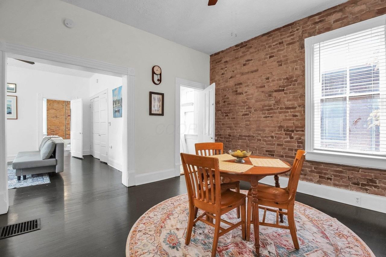 174 Reinhard Ave - Photo 6 of 40