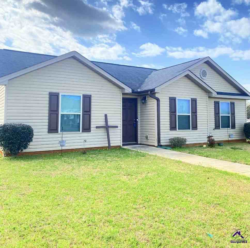 115 Bridgeport Ln - Photo 2 of 20