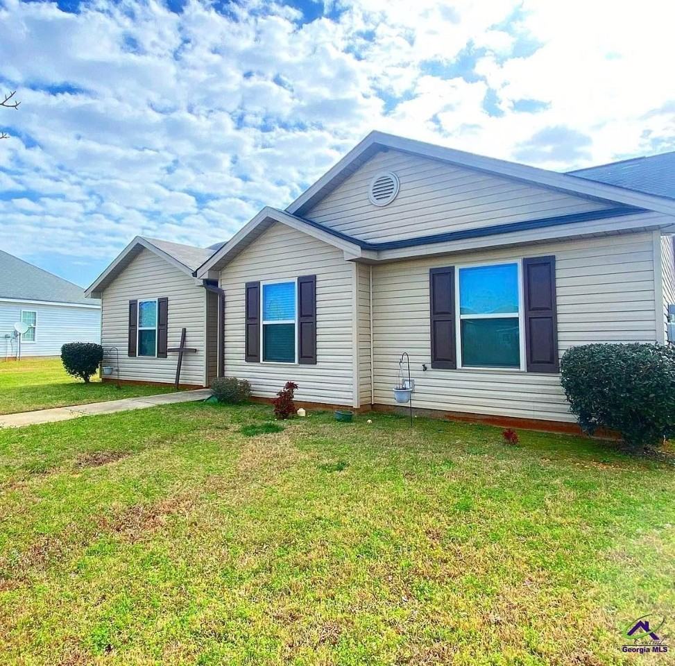 115 Bridgeport Ln - Photo 3 of 20