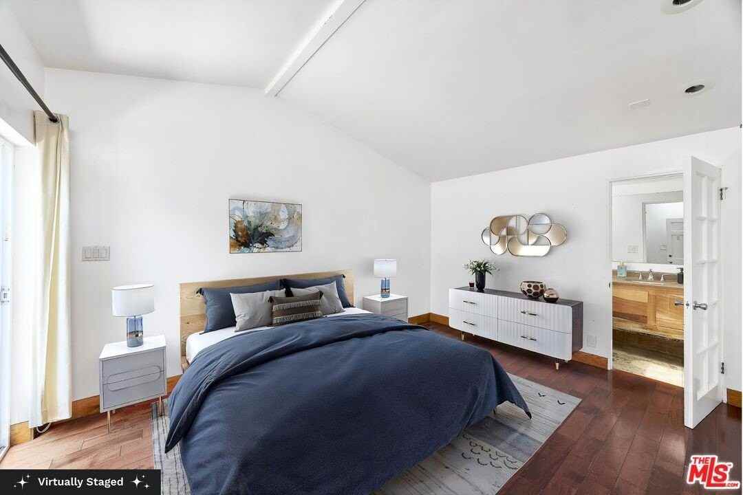 1141 Cabrillo Ave - Photo 4 of 22