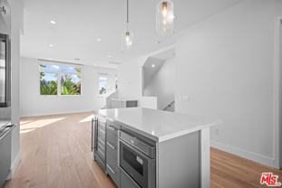 3232 S Barrington Ave - Photo 1 of 1