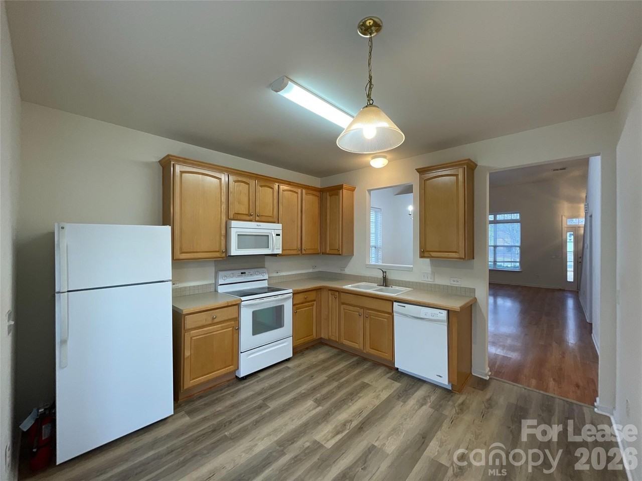 9040 Holland Park Ln - Photo 6 of 16