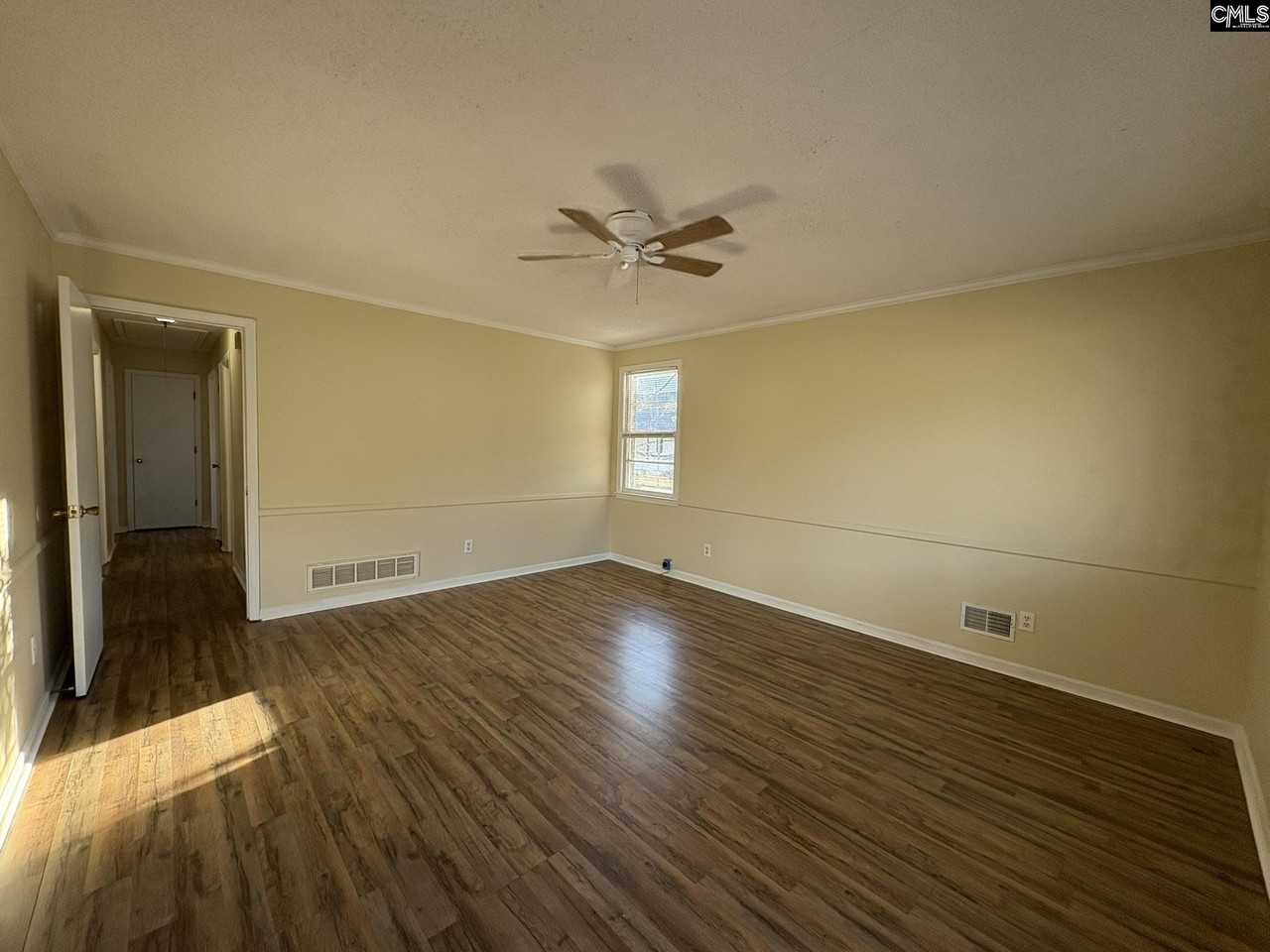 408 White Horse Rd - Photo 5 of 22