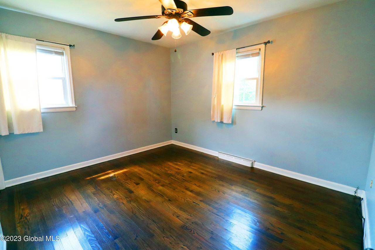 66 Cordell Rd - Photo 7 of 16