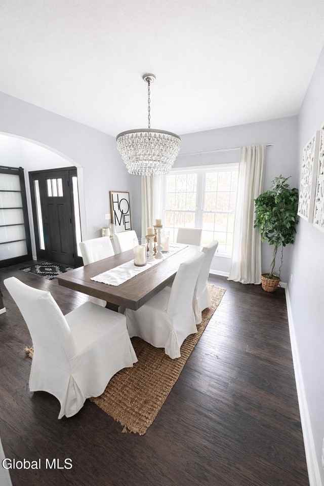 40 Haywood Ln - Photo 3 of 18