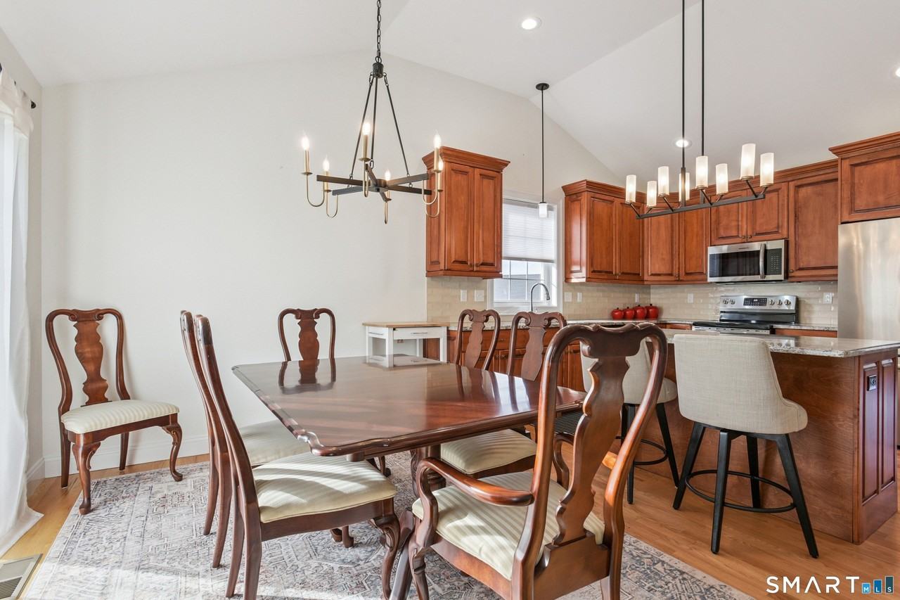 90 Apple Gate #181 - Photo 6 of 25