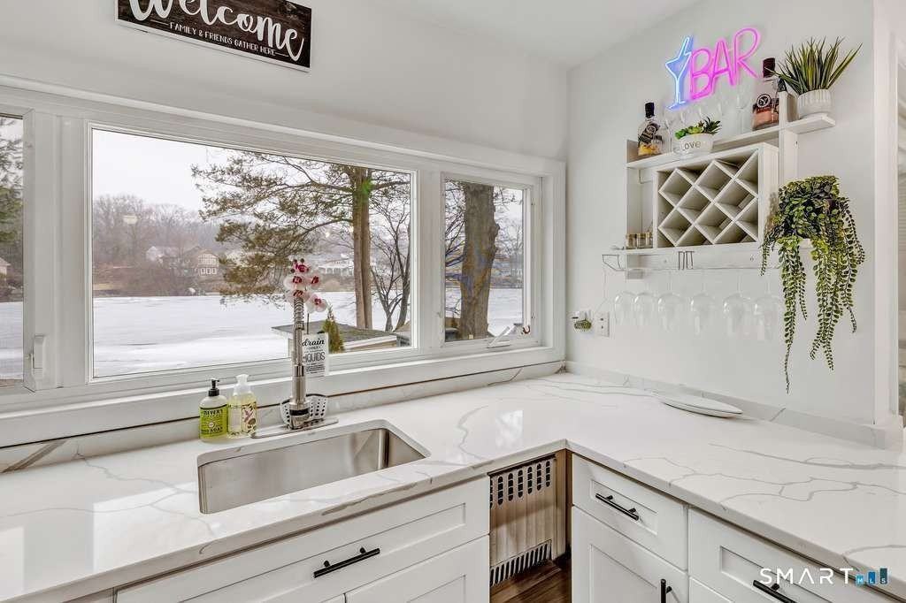 110 Grenelle St - Photo 3 of 40