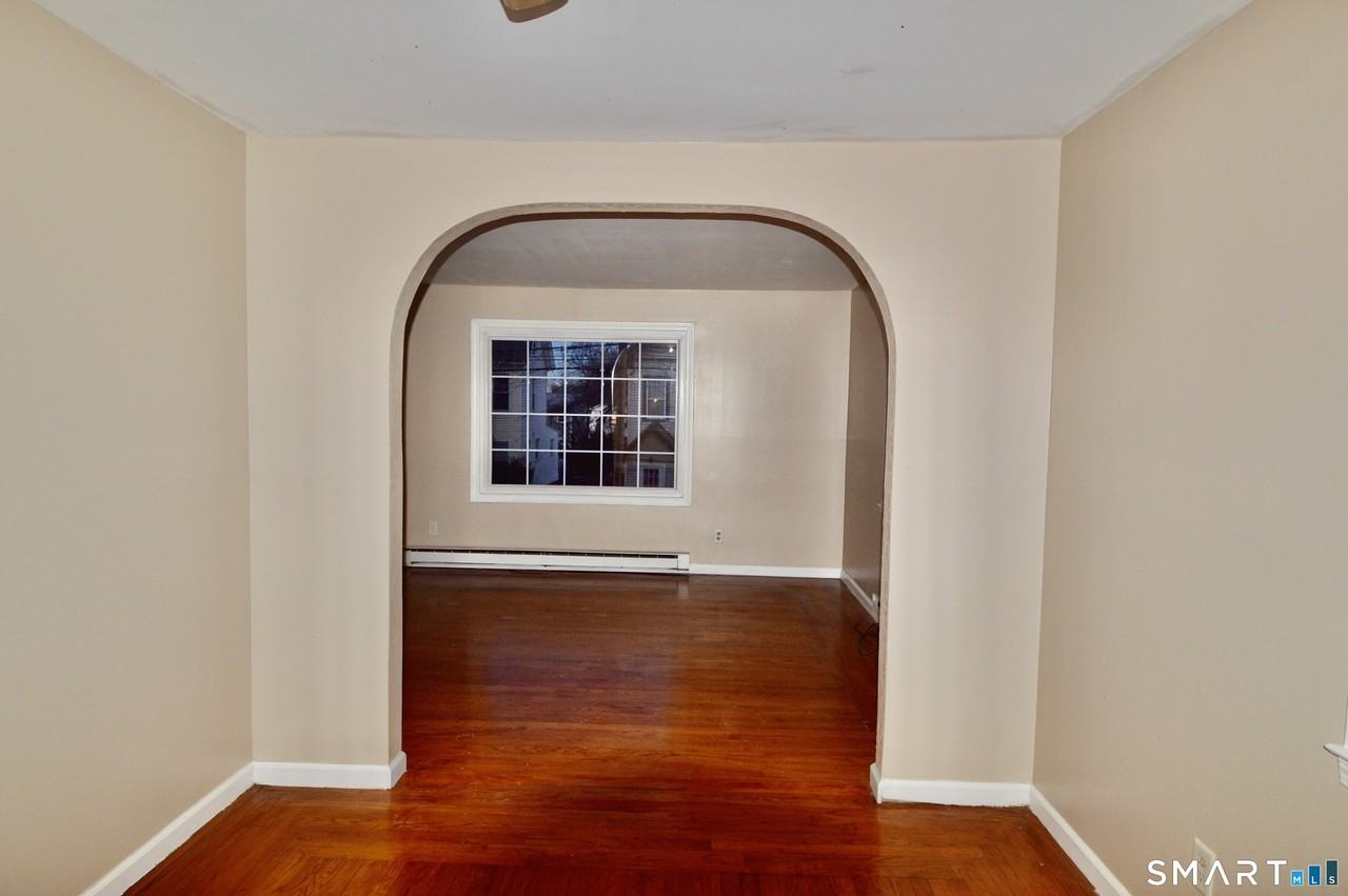 136 Forest Rd - Photo 6 of 18