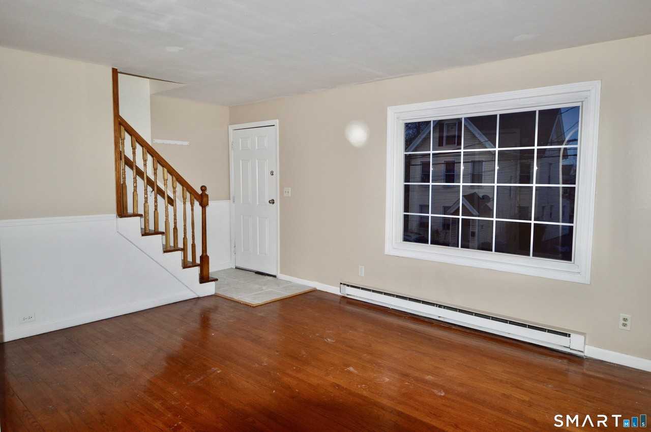 136 Forest Rd - Photo 7 of 18