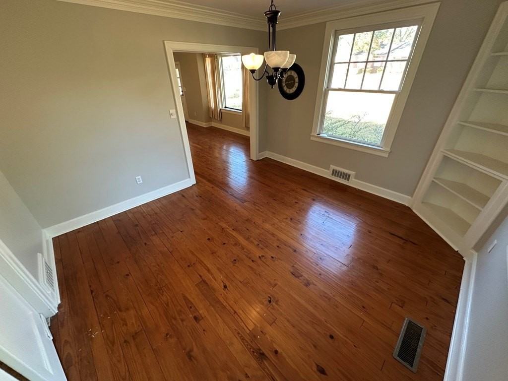 1669 W Main St - Photo 4 of 13