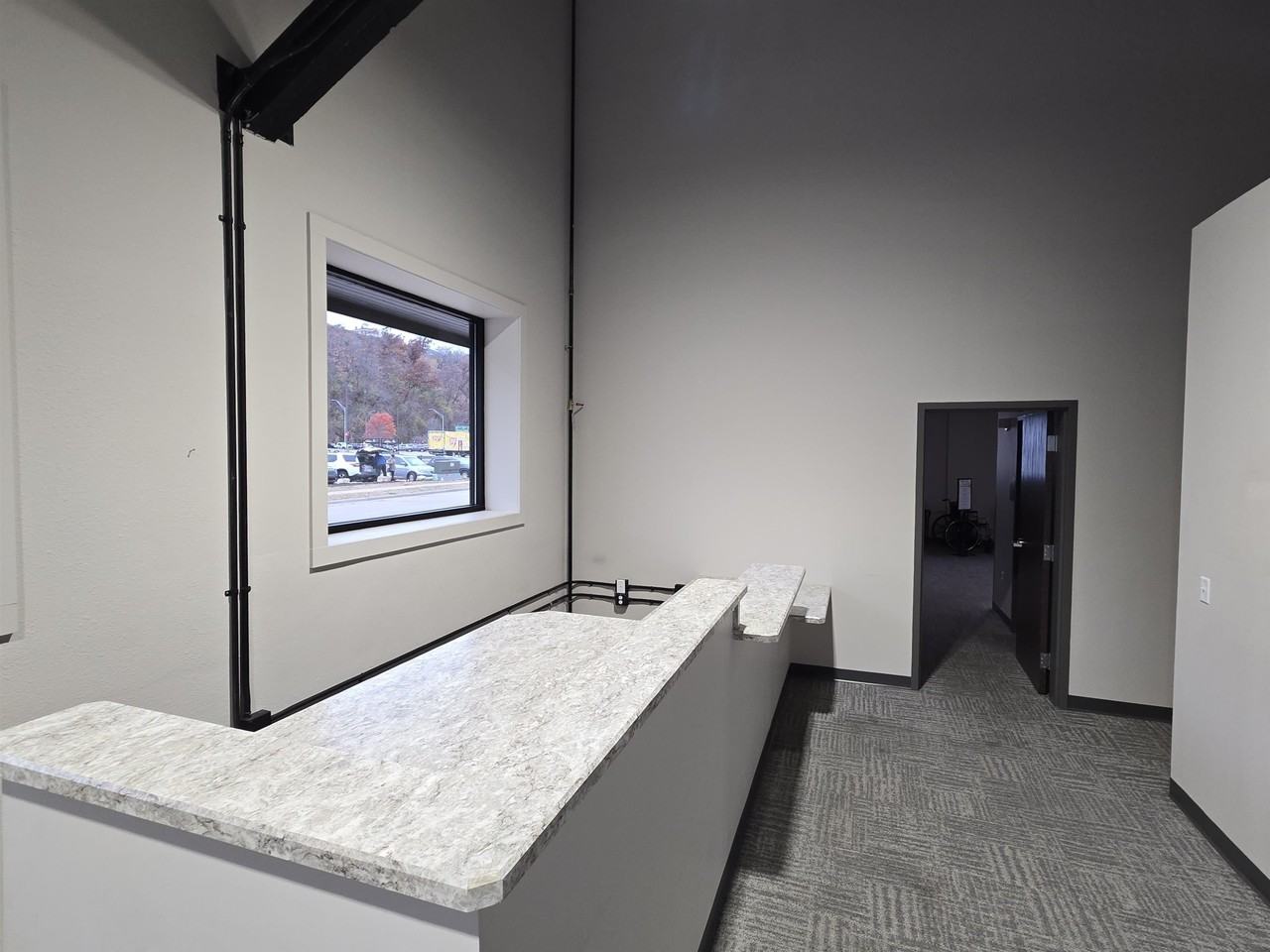 245 Railroad Ave - Photo 4 of 10