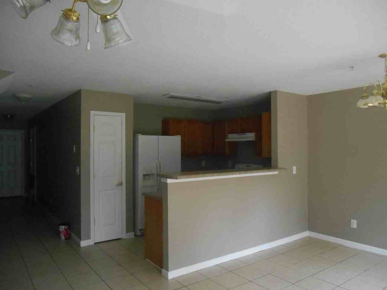 135 Swaying Pine Ct - Photo 5 of 20