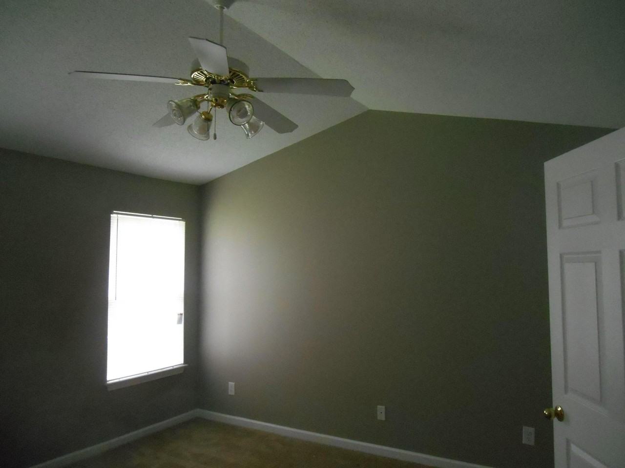 135 Swaying Pine Ct - Photo 6 of 20