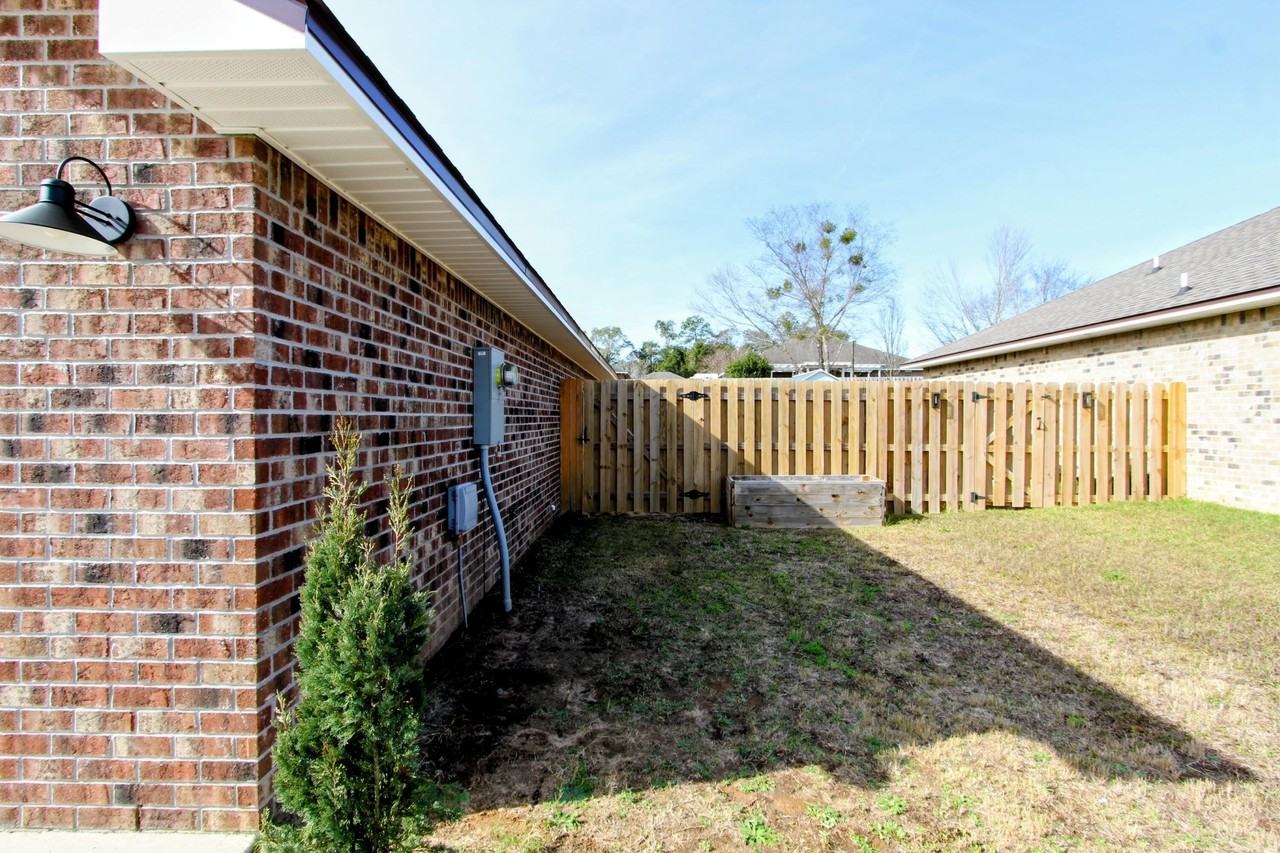 5438 Lee Farm Blvd - Photo 5 of 50