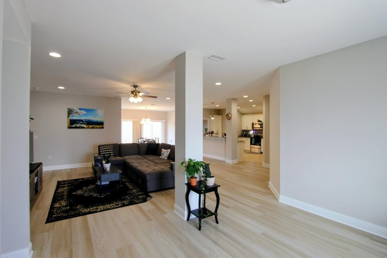 5438 Lee Farm Blvd - Photo 7 of 50