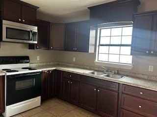 1616 Buckley Ave - Photo 7 of 10