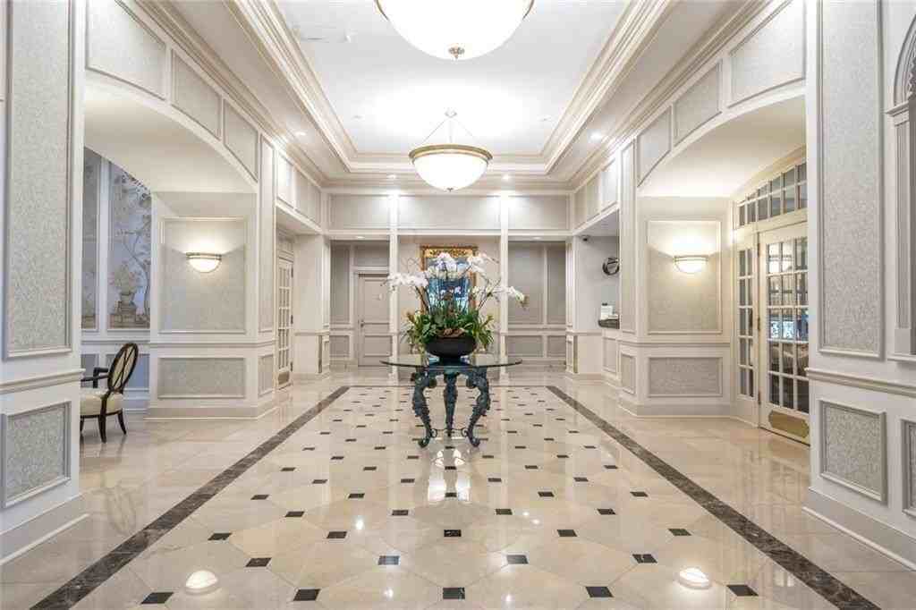 199 14th St Ne Apt 510 #510 - Photo 5 of 25