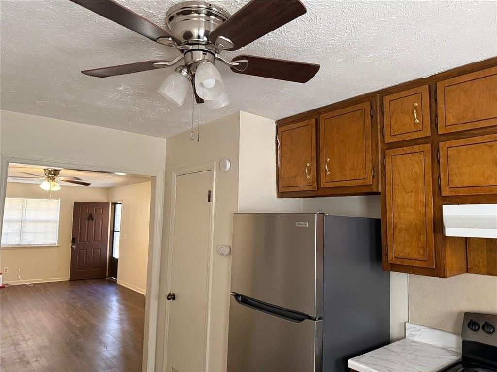 1085 Eastview Rd Ne - Photo 6 of 14