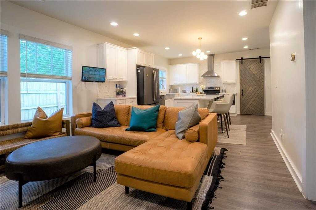 811 King Rd - Photo 6 of 19