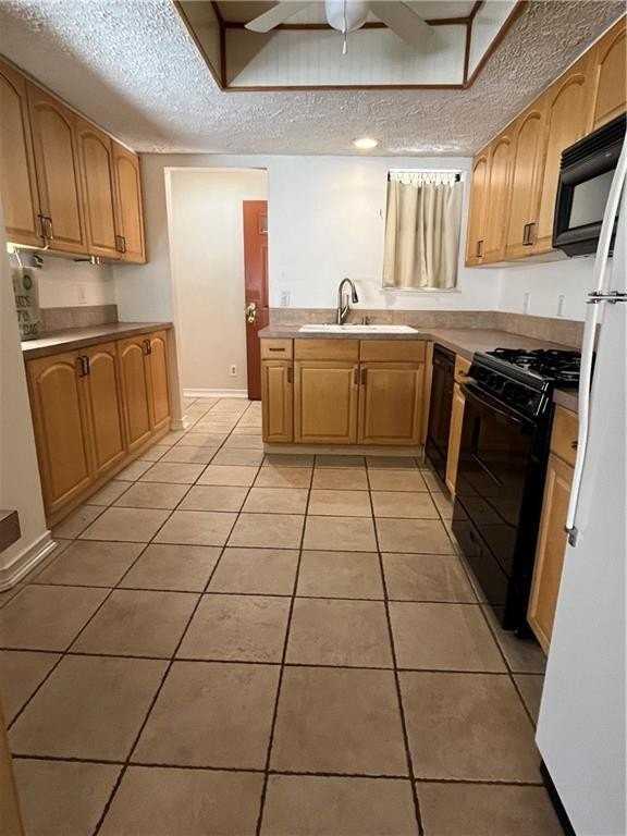 2196 Palmyra Dr Se - Photo 4 of 12