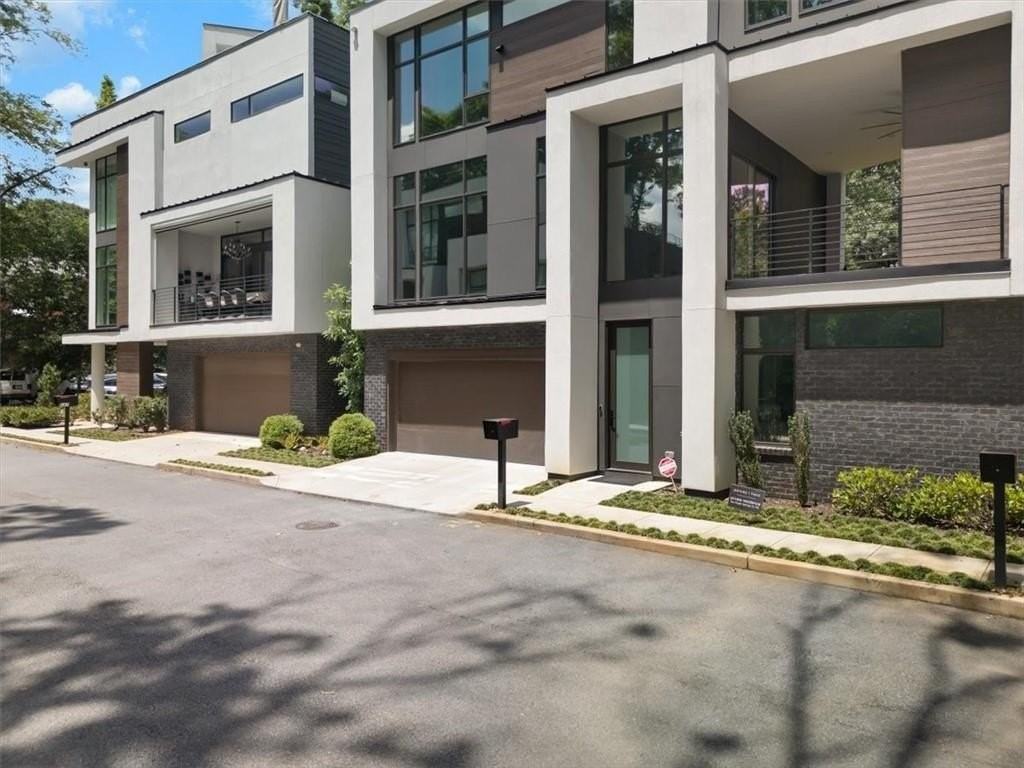 641 Angier Springs Ct Ne - Photo 2 of 44