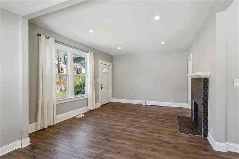 1654 Westhaven Dr Sw - Photo 3 of 28