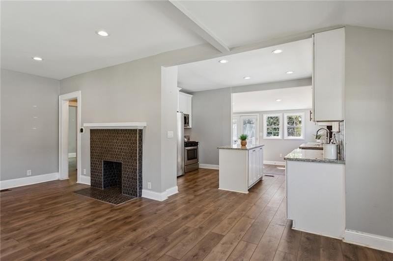 1654 Westhaven Dr Sw - Photo 4 of 28