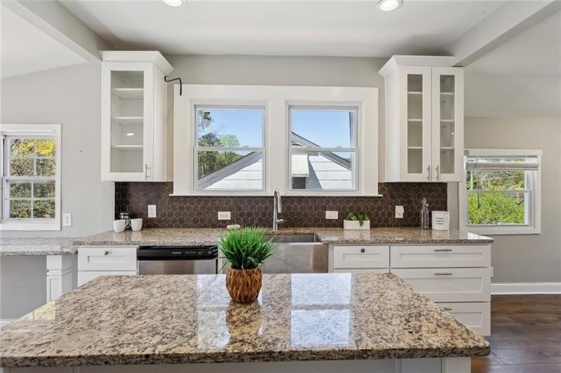 1654 Westhaven Dr Sw - Photo 7 of 28