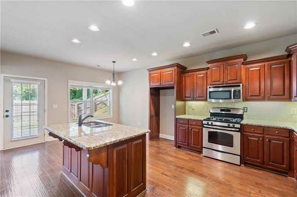 5700 Crest Hill Dr - Photo 7 of 14