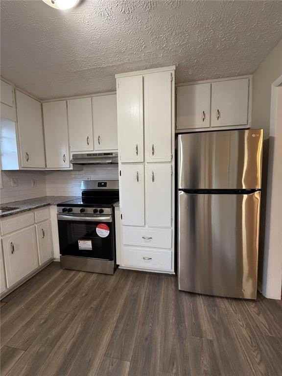 7016 Adel Ln - Photo 7 of 32