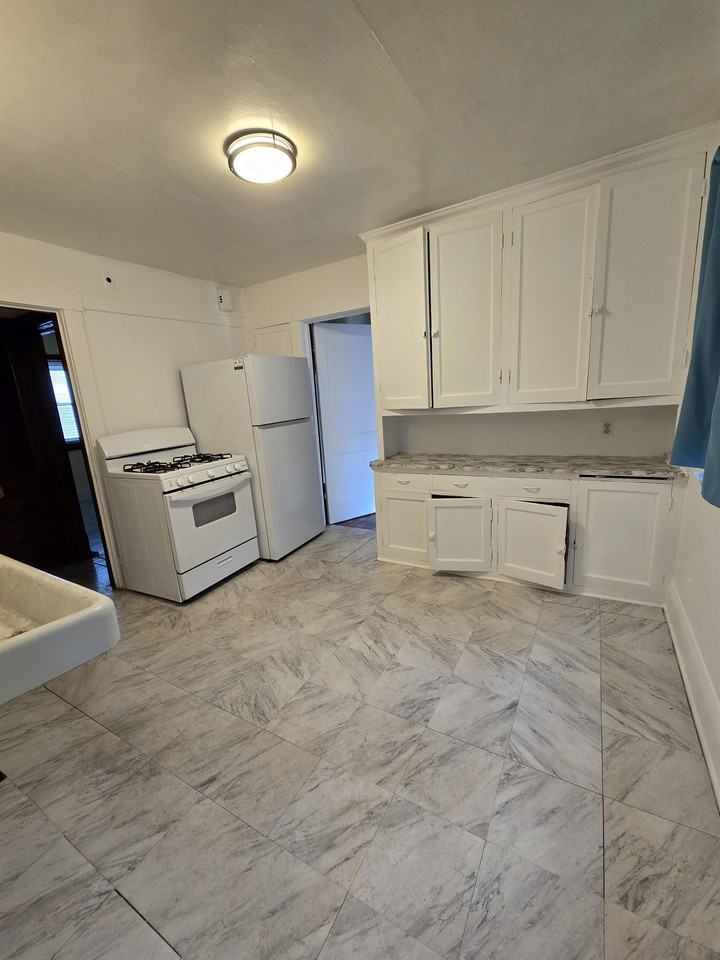 3700 N 24th Pl #1 - Photo 4 of 7