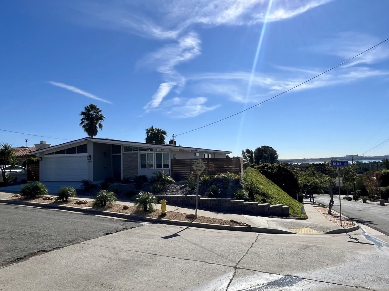 2503 Aster St #1 - Photo 3 of 41