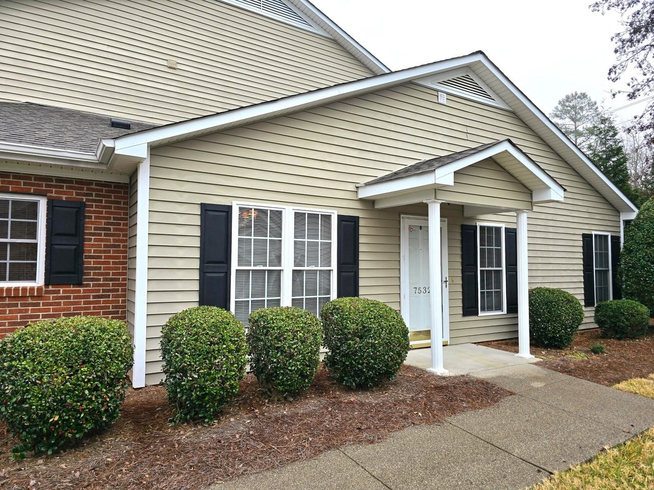 7532 Riverside Ct #1