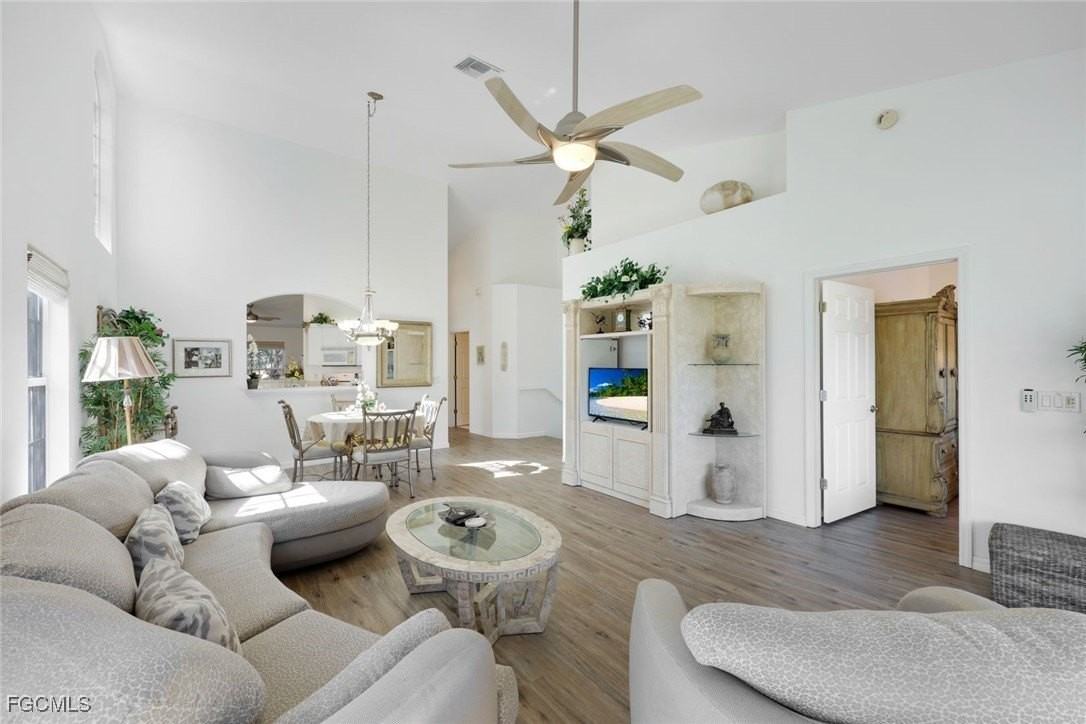 20161 Seagrove St #108 - Photo 4 of 17