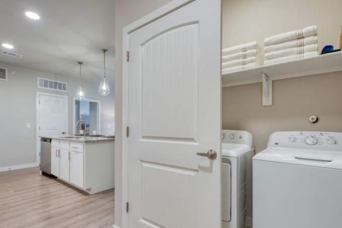 15453 Lookout Rd - Photo 3 of 10