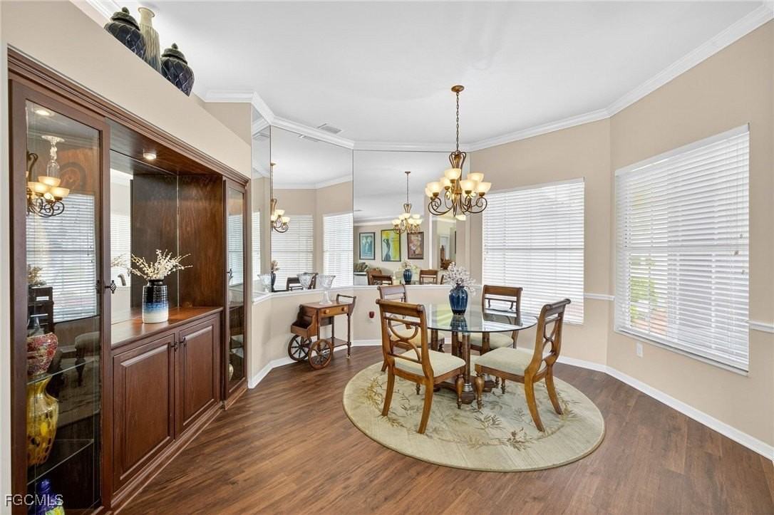 8350 Trentwood Ct - Photo 4 of 50