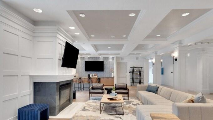 7880 Alpha Rd - Photo 3 of 10