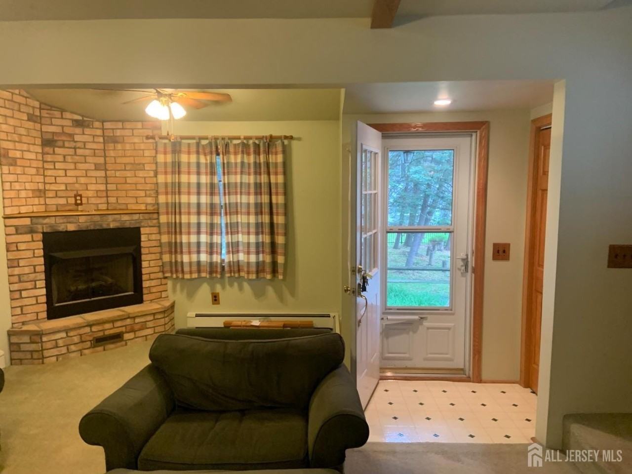 169 Misty Ln - Photo 4 of 20